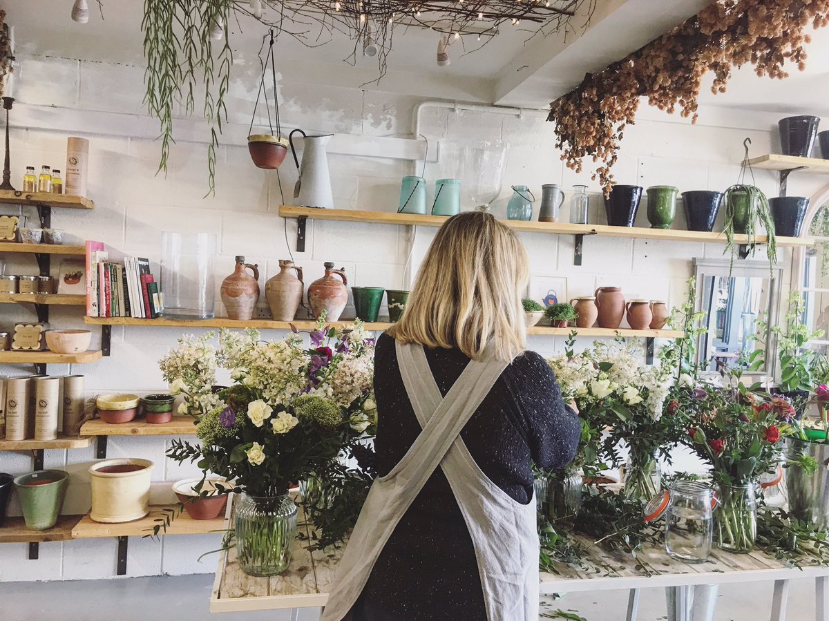 Alex @wadebridgeflowers busy making #valentines bunches 🥰 💐 #Hawksfield #Cornwall #florist #florist #lovecornwall