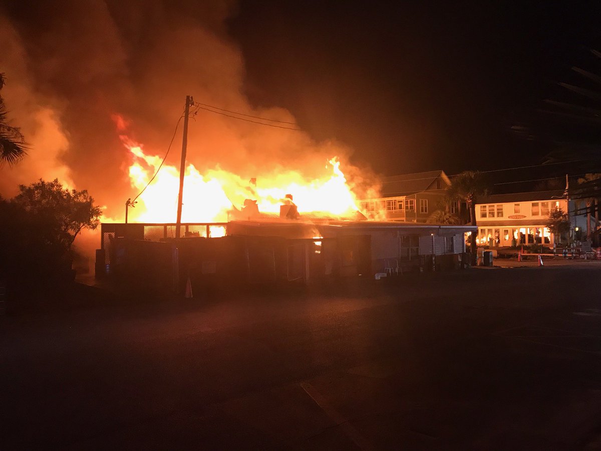 WCSOFL's tweet photo. Deputies have shut down Hotz Avenue between Garfield and DeFuniak Street during the fire in Grayton Beach. PLEASE AVOID THE AREA. https://t.co/D8WOC04S3y
