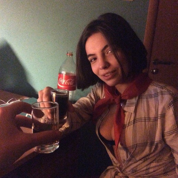 Ablamla Coca Cola keyfi 😘