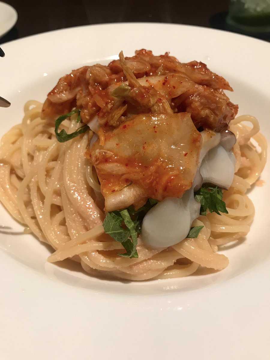 rie_crybaby's tweet photo. 友人と飲んだ。
大人になるのは、自分以外のことで悩んだり、悲しんだりすることなんだなぁとしみじみ思う。
せめて美味しいごはんで気持ち上げよう。好きなタパスやメインを選んで飲み放題でデザートにアップルパイまでサービスしてくれて3,800円って安かった。
#COMESTA
https://t.co/Jq6aiG1G3l https://t.co/bCXj5kiLxa