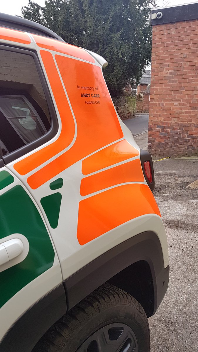 VinnymanOne's tweet photo. Brand new @fastaidcfr @Jeep @Jeep_UK RRV which is dedicated to the memory of responder #AndyCarr Not my photos but uploaded by kind permission of Fast Aid. https://t.co/yxgURSxyxC