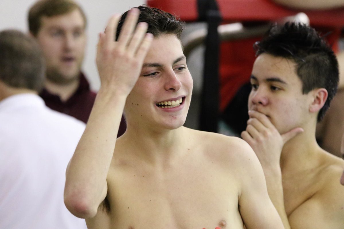 ECC_Sports's tweet photo. POSTSEASON UPDATES:  HUGE congratulations to Ethan Moore from Walnut Hills.  Ethan finished fifth at the District Dive Meet yesterday and is headed to STATE!  He will compete February 23 in Canton!  The girls compete today at Districts!  Good luck! https://t.co/wVhyd71z5R