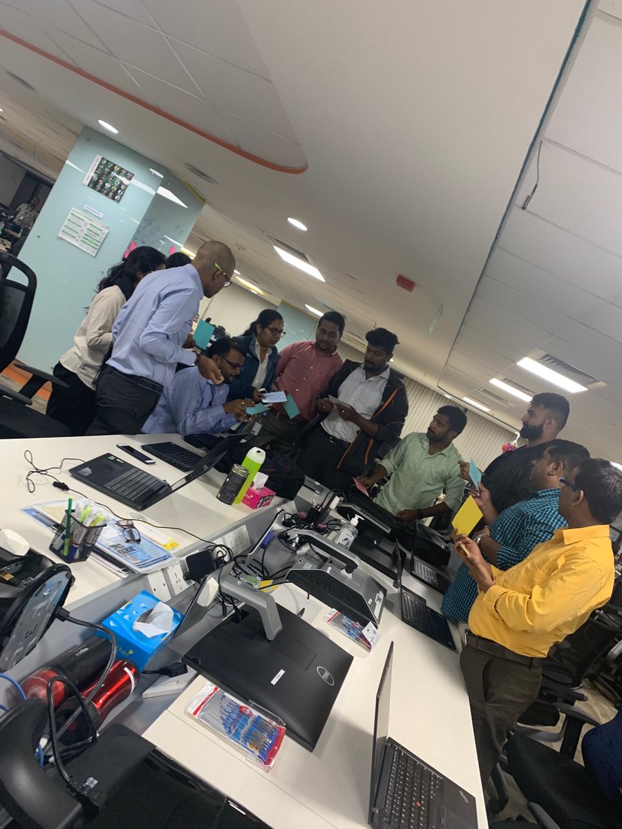 nglick's tweet image. Teams are underway in the sourcing innovation lab #sharingiscaring #TWSourcingMeetup