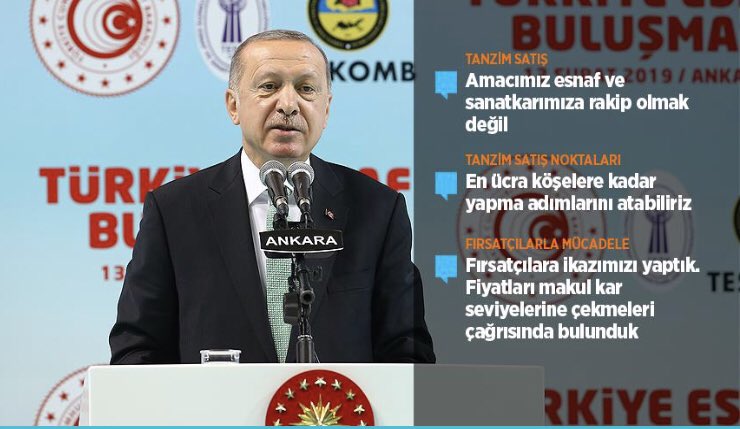 Esnaf Buluşması'nda konuşan Cumhurbaşkanımız Sayın @RT_Erdogan : “Milletimizin ekmeğiyle oynayanlara derslerini veriyoruz. İnşallah ekonomik tetikçilere de sağlamından bir Osmanlı tokadını hep birlikte vuracağız."