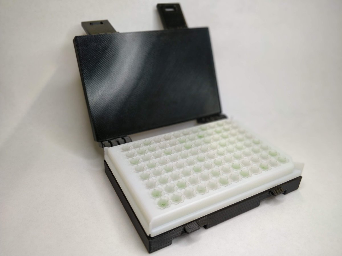 DispendixGmbH's tweet photo. Dispendix is introducing: The new I-DOT Sealing Box
Store and centrifuge your I-DOT Plates! 
To place an order, please contact us at info@dispendix.com
#bioprinting #dispendix #celldispensing #biotechnology https://t.co/tOZxMSgMS9
