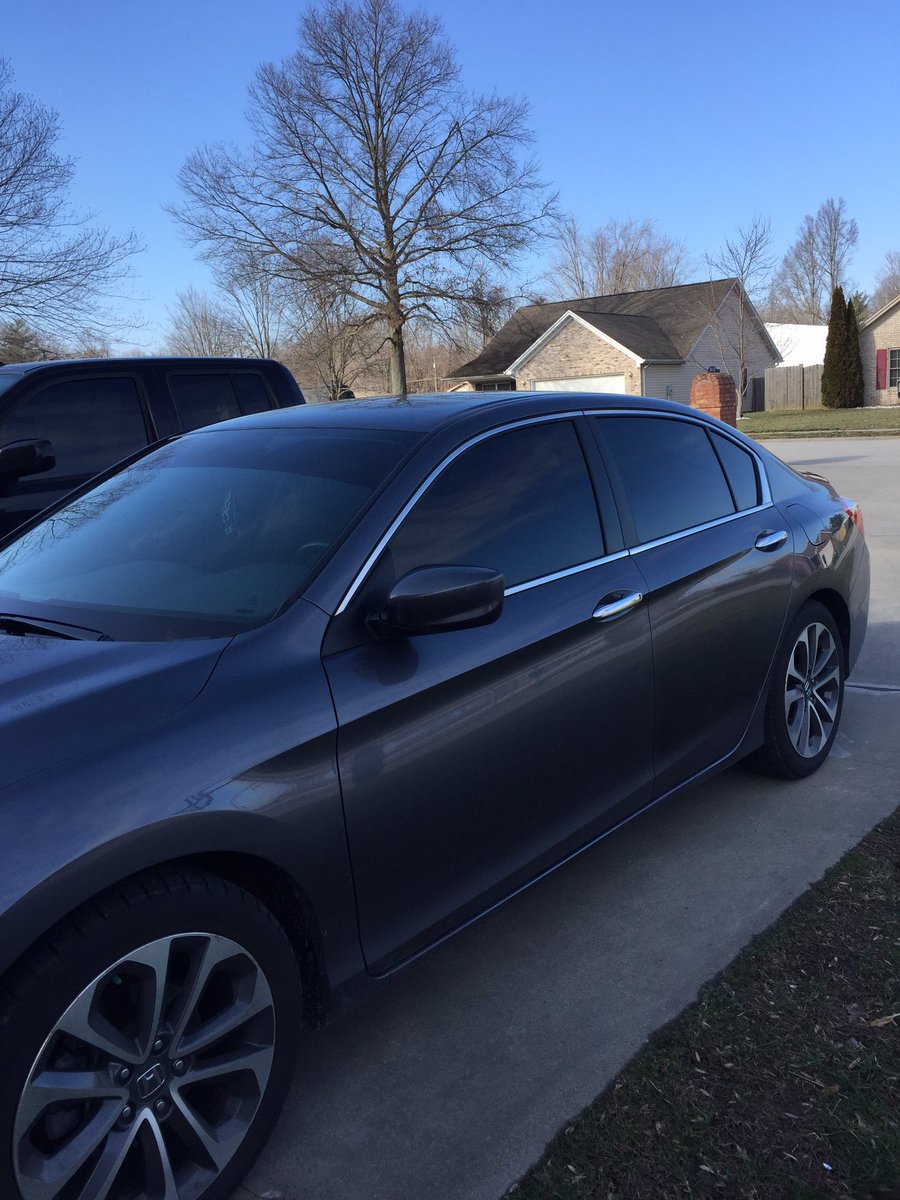 codeelamaster's tweet image. Windows finally tinted! 😎