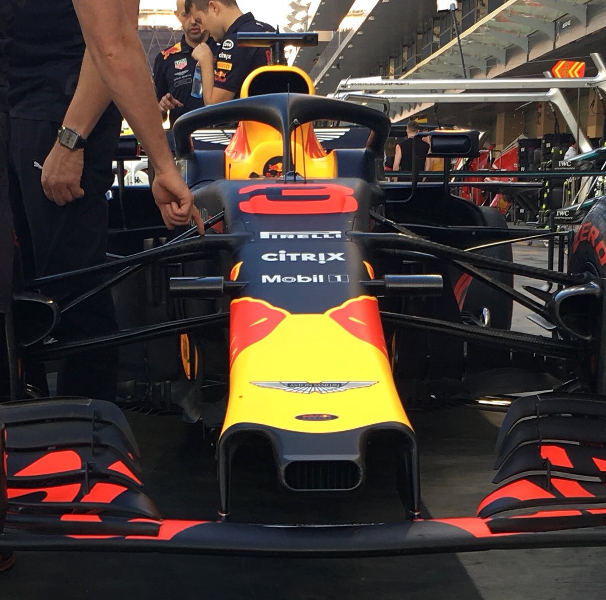 evitagp's tweet image. Modificaciones en el nuevo morro delantero del #RB15. @redbullracing show a new front nose #graining