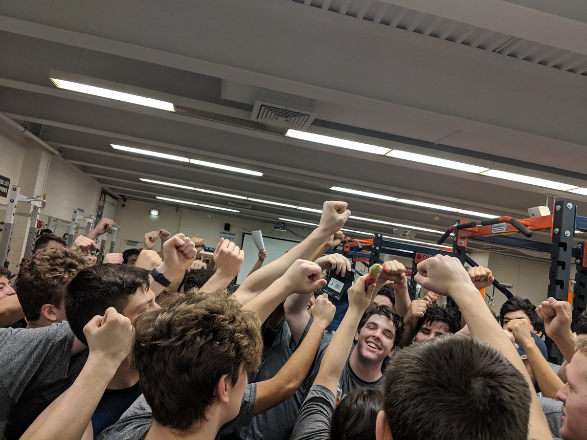 BGHITMEN's tweet image. Congrats to Alondra and Pangle.  #earntheworm winners for the day!  #freesocks #212together