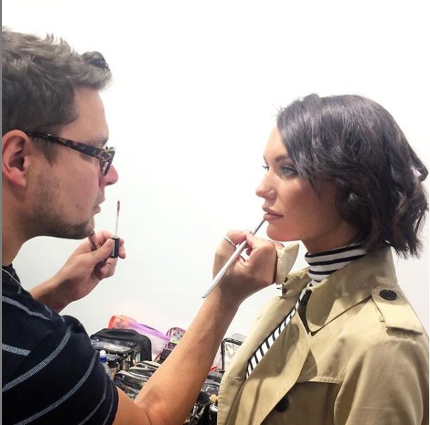 🚨NEW BLOG POST 🚨

This weeks post is from super talented MUA Richard Harvey-Cabrera, check out his hints and tips here 👇👇👇

linzijaycom.wordpress.com/2019/02/13/bri…