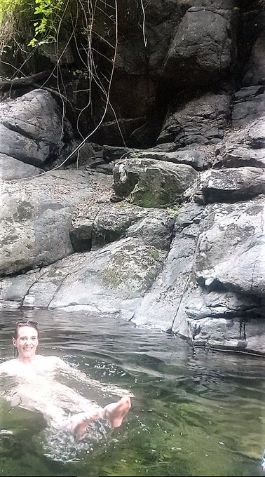 More skinny dipping... https://t.co/pfI8KntdFQ<a href="/tag/feelinlikearockstar"class="tags"><span>#feelinlikearockstar</span></a>