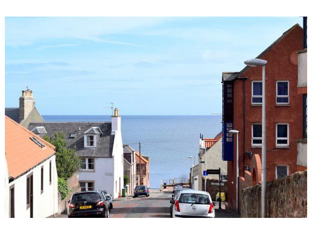 CruzProperty's tweet image. TO LET - Church Street, Dunbar £600pcm
A bright and spacious two bedroom first floor apartment with sea views and a prime location from Dunbar’s main High Street and rail links.  @LothianLoop #Propertytolet #Cruz #PropertyManagement