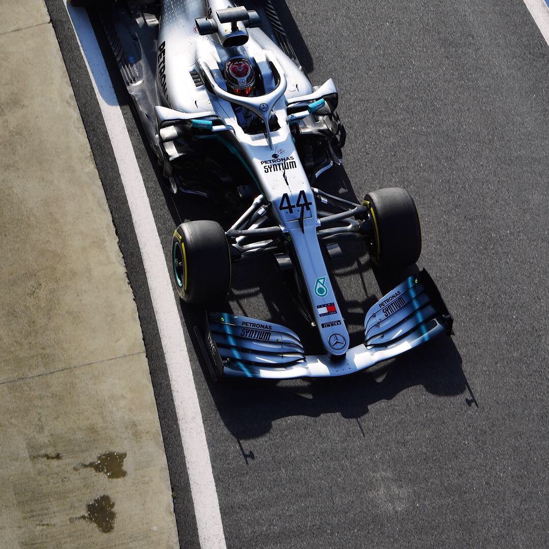 LewisHamilton's tweet image. Getting comfortable 🔥 The talent and sheer skill put into this unbelievable car never ceases to amaze me. #WelcomeW10 @MercedesAMGF1