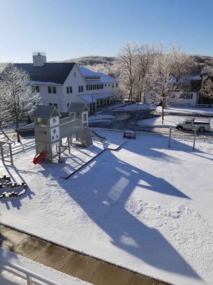 WoosterSchl's tweet photo. A quiet morning on campus following yesterdayβs storm. #mindingwhatmatters #winterinct https://t.co/QNqo2cxAPt
