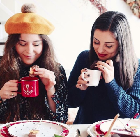 It's #GalentinesDay! #TimTamSlam your biscuits with the besties you love! 💜👯 (📸: noelledowning)