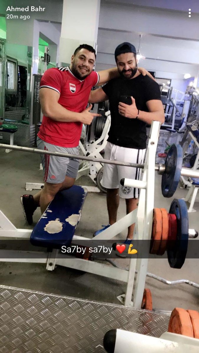 DeshaDosha1's tweet photo. ركبوا الفرس و مفيهُمش خيالة ،، الفعل فعل عيال و الاسم رجاله ،، مبروك يا كوتش البلد 😂♥️@AhmedBahhr https://t.co/5fn0qQ24BV