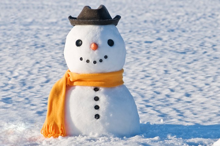 School is open today! We are looking forward to seeing everyone.