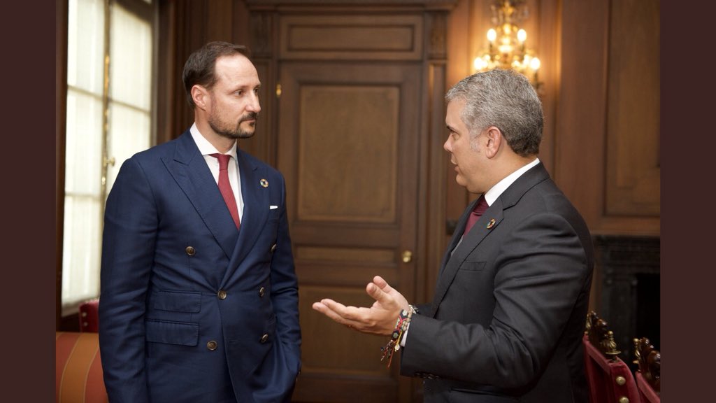 H.K.H. Kronprins Haakon traff i går Colombias president @IvanDuque, og diskuterte blant annet bærekraftig utvikling, klima- og miljø, samt fredsprosessen i landet. UNDP og Norge er nære partnere med Colombia. Les Kronprinsens erklæring her: bit.ly/2STTDSA