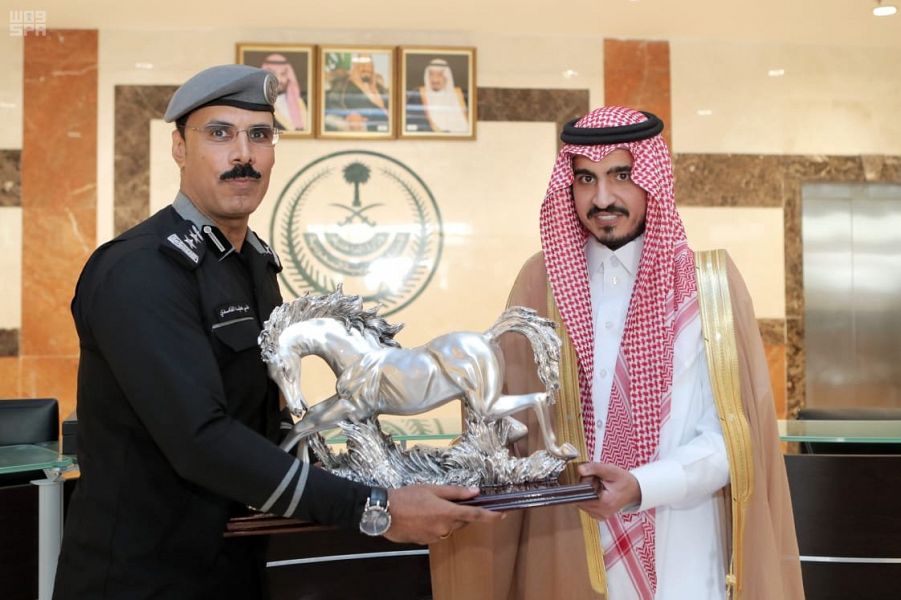 spagov's tweet photo. الأمير بدر بن سلطان يزور مركز العمليات الأمنية الموحد 911 بـ #مكة_المكرمة.
https://t.co/2fnFNFPOZS
#واس https://t.co/6f66RmbJzs
