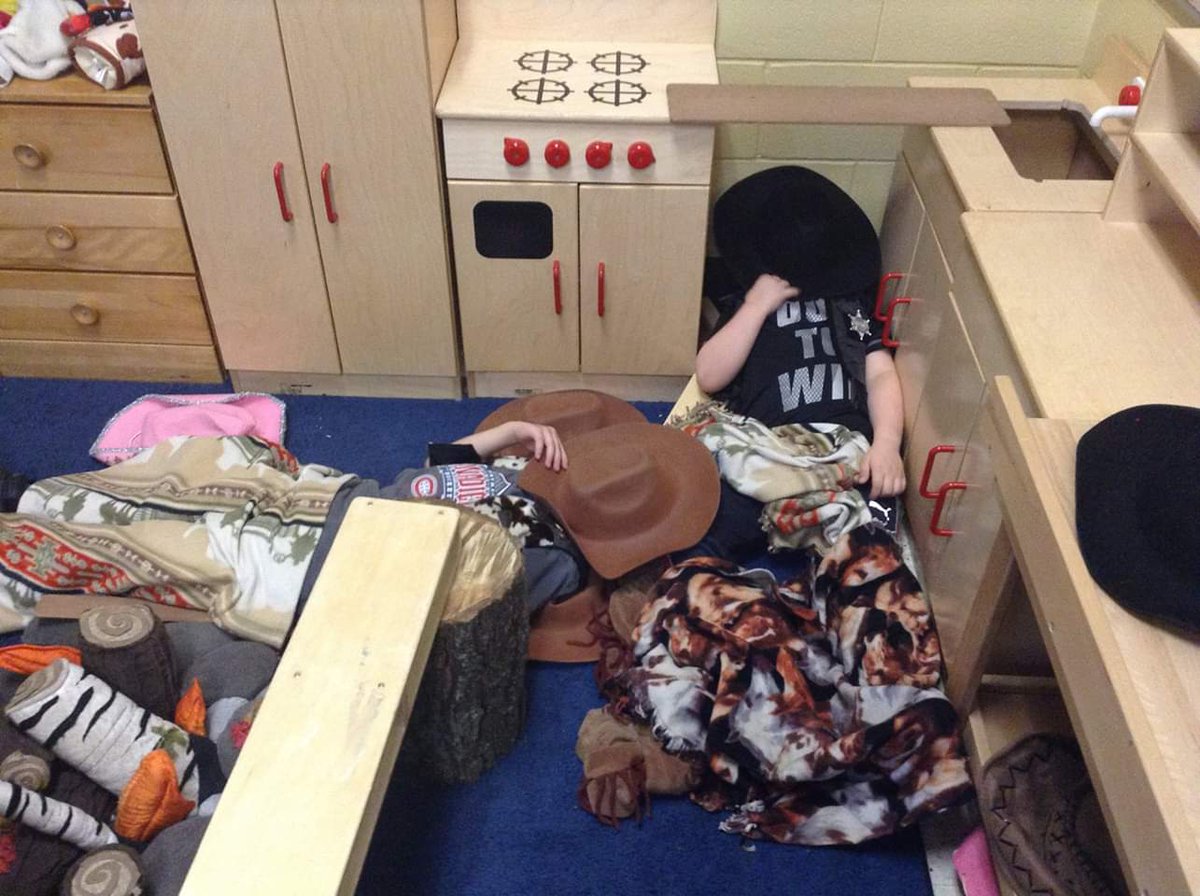 kburch5's tweet photo. #HandsOffFullday kindergarten to @LISATHOMPSONMPP and @FORDNATION . Providing children an engaging environment. Equipped with two educators with different lenses extends learning, play and opportunity. https://t.co/3zuVa96oSj