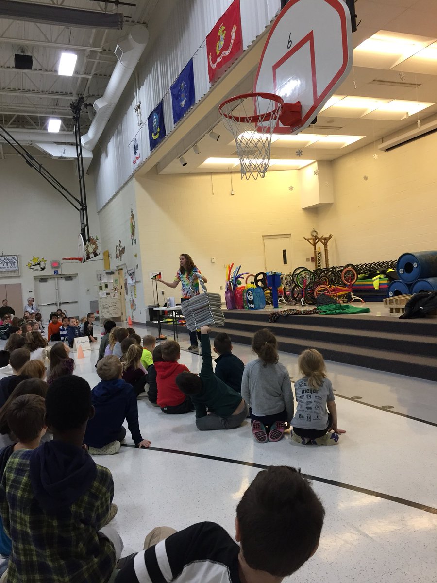 Learning how to fill our buckets and others! 💜 Town Hall <a href="/DarbyCreekElem/">Darby Creek Elem</a>