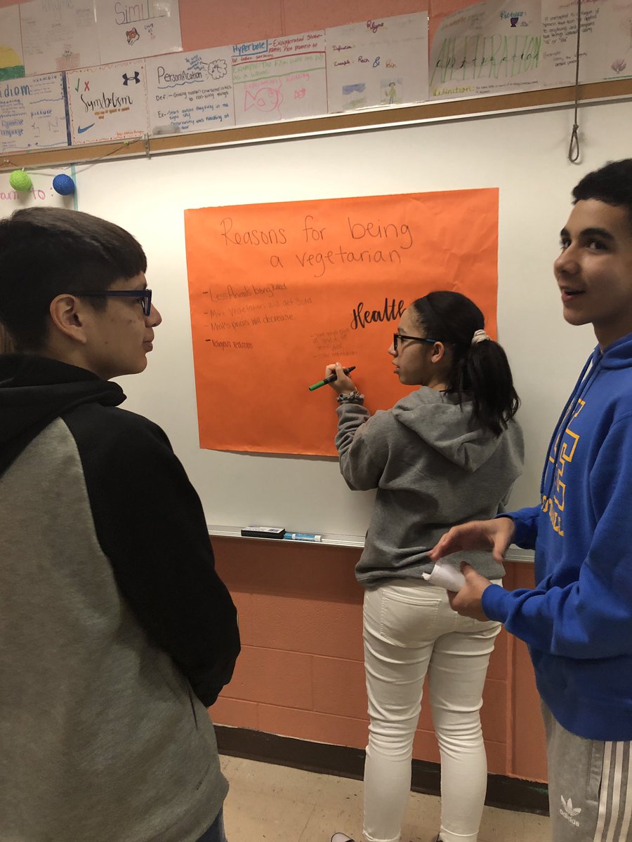 MrsKinmanELA's tweet photo. Starting our Factory Farming and Food waste informational unit in our reading classes! #realworldreading https://t.co/7wlDkCmBBB