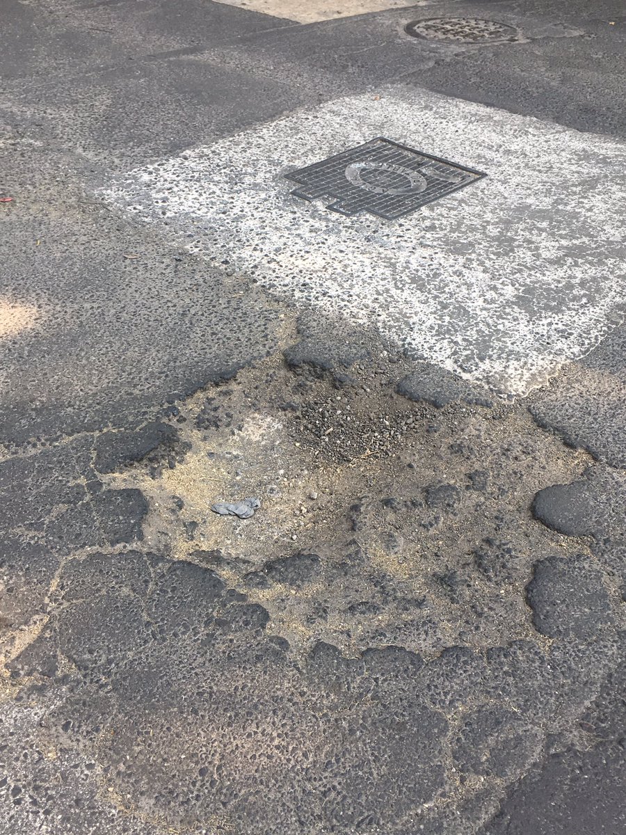 gridet's tweet image. #DenunciaEnDespierta Desde julio 2018 así está Mayorazgo de la Higuera Col Xoco, se ha reportado muchísimas veces y no nos hacen caso