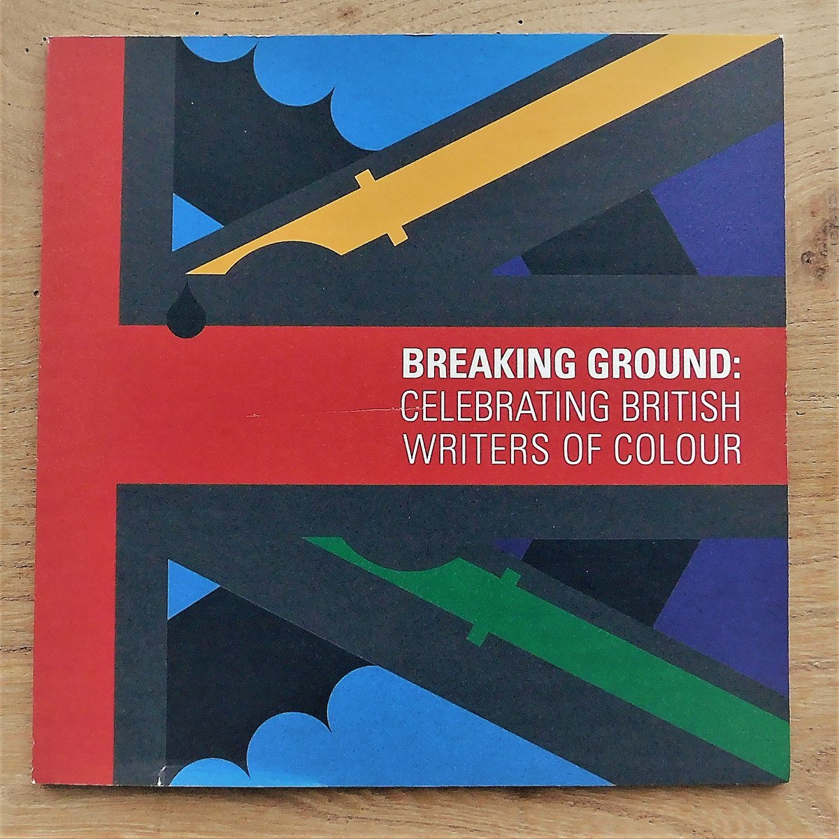 Speak_Volumes's tweet photo. In 2017 we launched #BreakingGround. In 2019 we will launch  #BreakingNewGround: 100 #writers and #illustrators of colour with @Booktrust &amp; @PopUpFestival. #Children  and #youngpeople deserve #diverse #stories. Join us @LondonBookFair on 13 March 2019: https://t.co/MmTA3p3Ipf https://t.co/qe0pPkECMl