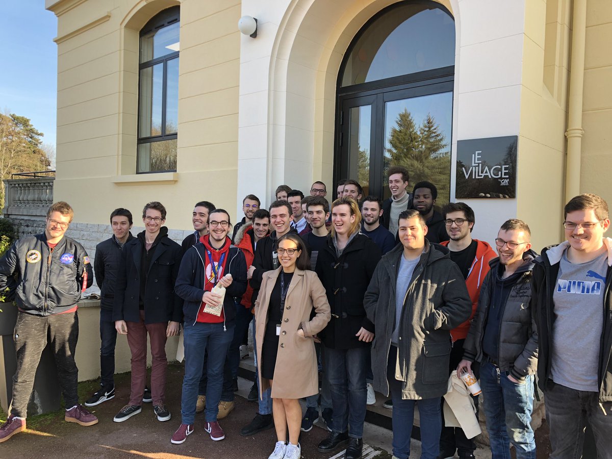 Cette après-midi notre promotion 2017 est accueillie au <a href="/VillagebyCaCe/">VillagebyCa-Centrest</a>  pour une présentation du village et de l’univers start up. Merci à toute l’équipe du village, <a href="/Ubitransport/">Ubitransport devient Matawan</a>, @RunninCity et <a href="/Cadre_de_vie/">Cadre de vie</a> pour ces moments partagés. 😁