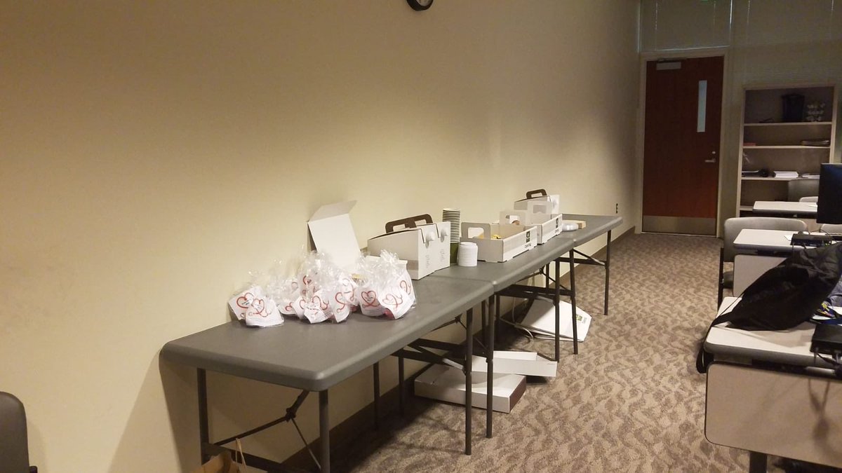 IUIntMed's tweet photo. #IUIM Resident Appreciation Day!! Send us your photos! Tweet a gratitude comment to a colleague! #IUfamily @IUSMDeptMed @MitchellGoldma1 https://t.co/RDUK3HmHla