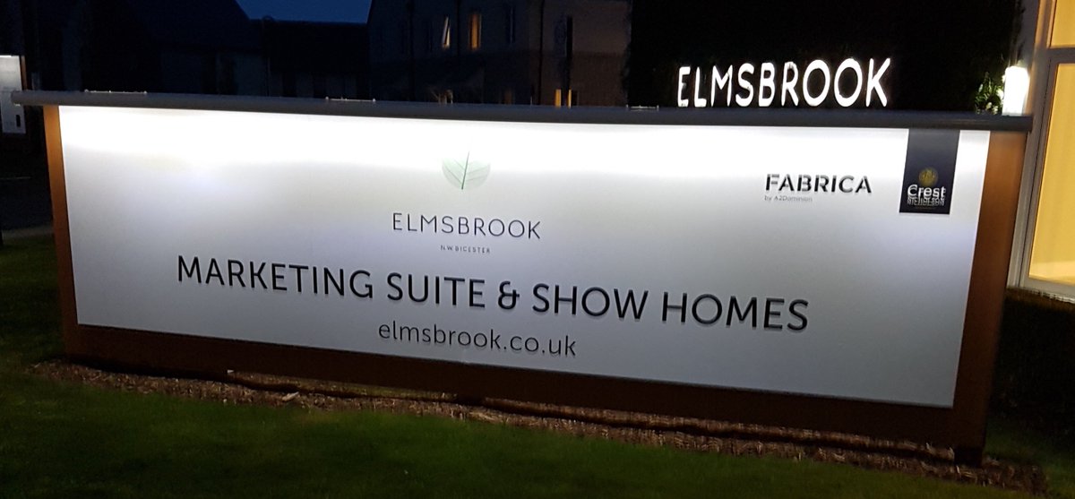The power of #light...
We retro-fitted a solar-powered trough light to this sign to bring it alive in the dark and allow the message to shine through...
#signage #lighting #solarpower #branding #newhomes