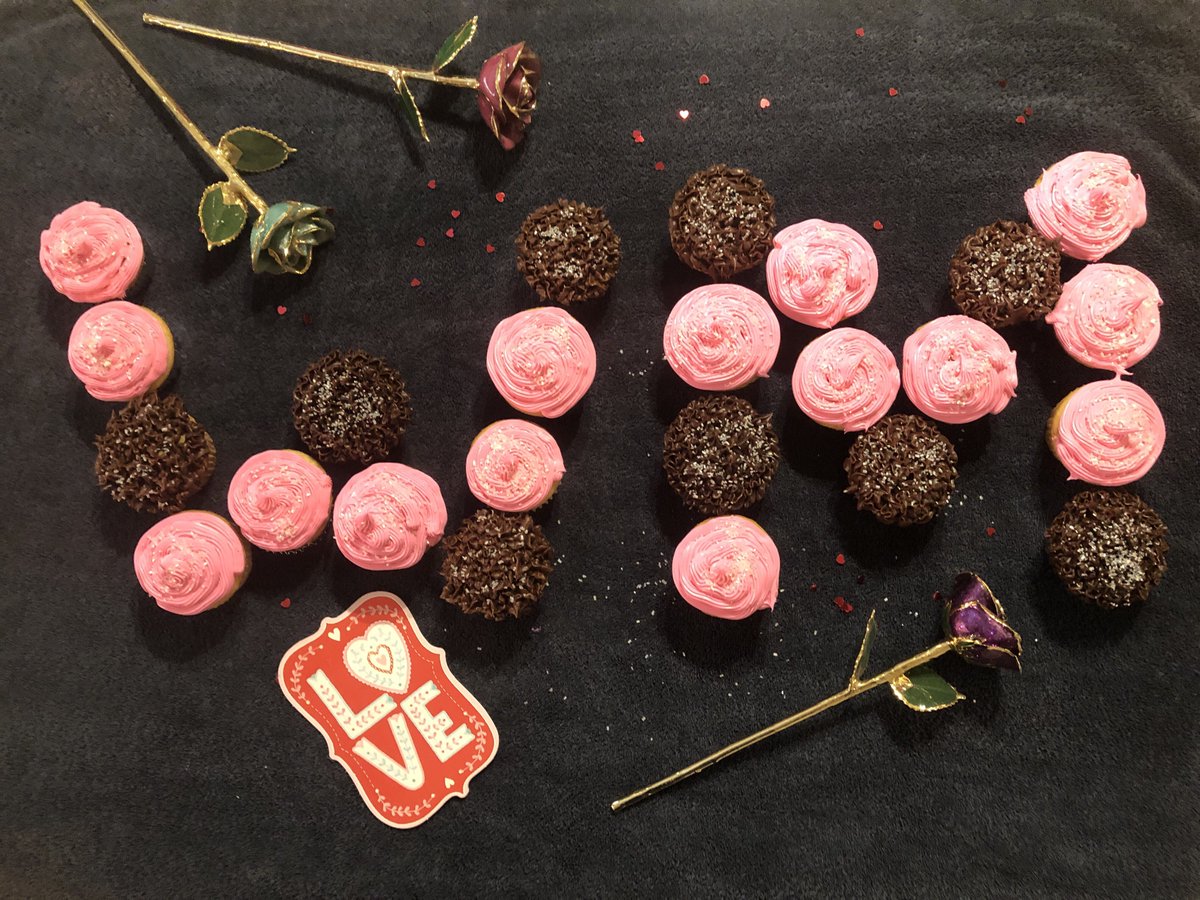 WebMaxco's tweet image. We are getting into the holiday spirit early here at #WebMax 💗 What better way to celebrate #ValentinesDay than with cupcakes?!