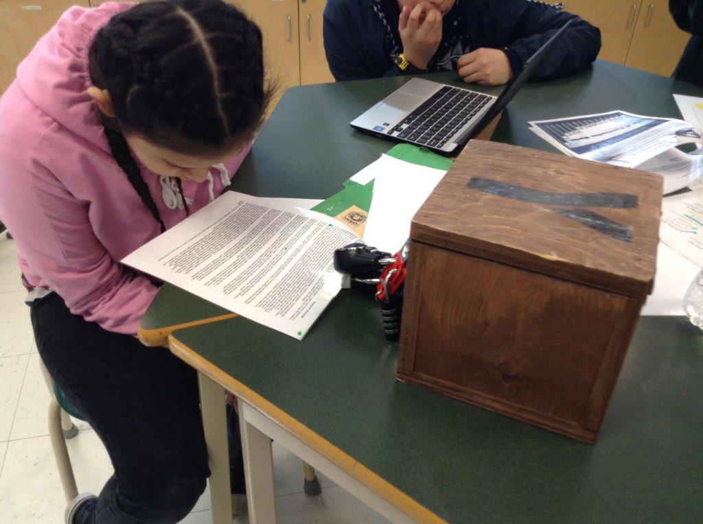 MsKClass's tweet photo. Tell Tale Heart breakout success! Communication, creativity, collaboration, literacy skills &amp; critical thinking. @Exshawschool @MountainEdu https://t.co/pgfJF1nufn