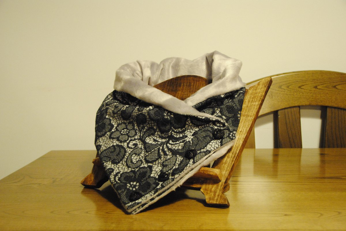 CariciasIn's tweet image. Y mañana, San Valentín...

#CariciasDeInvierno #WinterOutfit #cuellos #Cantabria #handmadegifts #regalosoriginales
#complementos #moda #fashion #accesorios #style #hechoamano  #handmade #tendencias #regalos #look #mujer #tiendaonline #trendy #love #tendencia