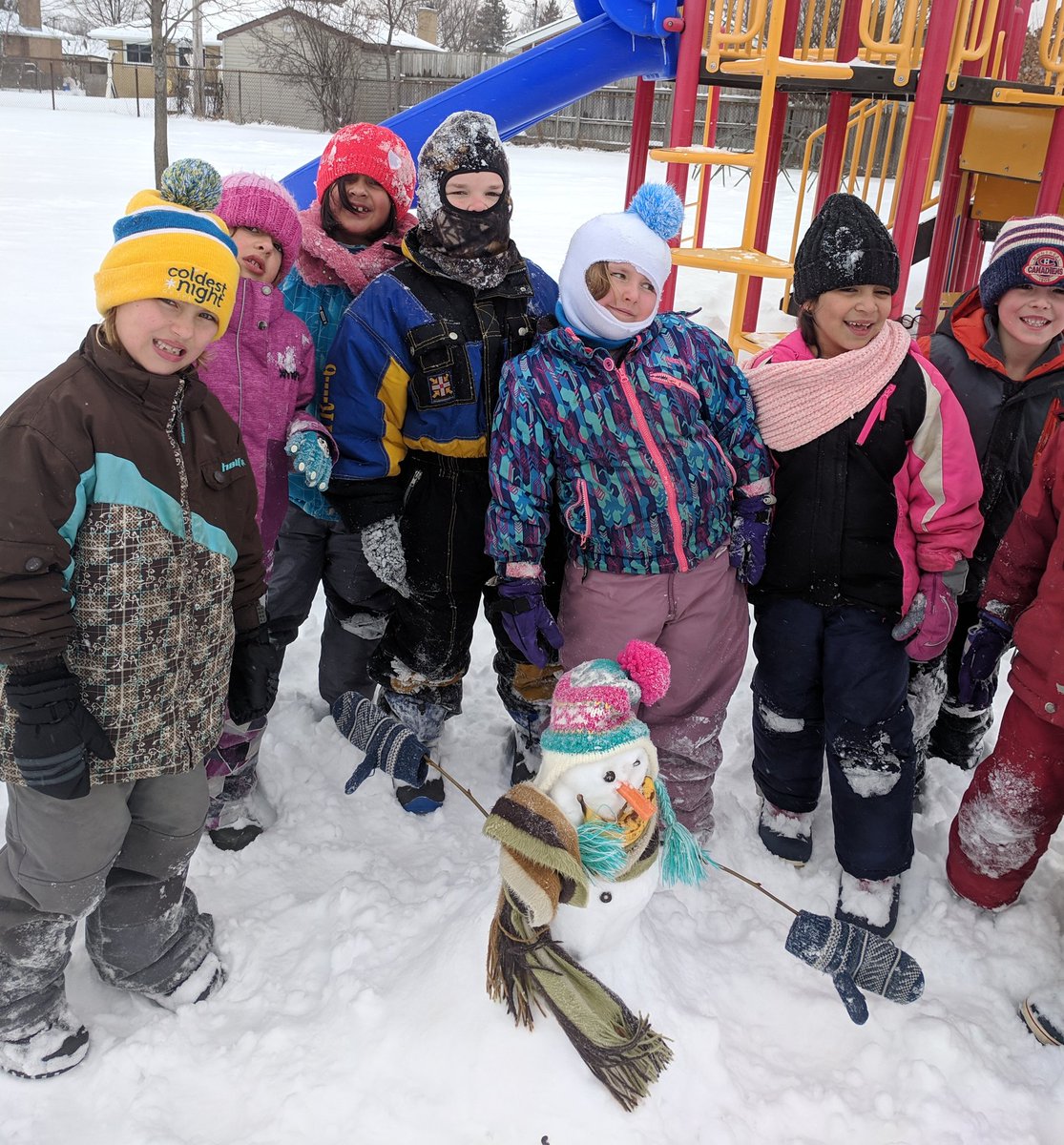 MmeJulieBell's tweet photo. Primary students @alcdsb_sttm are celebrating the Carnaval de Quebec by creating their very own Bonhomme Carnaval! @ALCDSB @alcdsbfsl @FslBeyond @LeCarnaval_QC #sttmscholarship https://t.co/pYmU3178xc