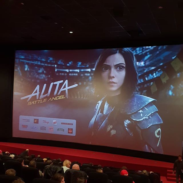 Lidsi1's tweet photo. Alita Battle Angel premiere! @lugnerkino @alitamovie
#alitabattleangel #alita #vienna #cinema #premiere #kino #screening #lugnercity #luigikid #justbecci @rene_luigikid @becciplays https://t.co/Vehjj11bmZ https://t.co/0qOgEKZUeQ