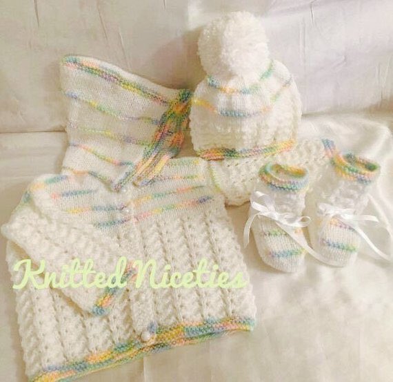 KnittedNiceties's tweet photo. #makehour #ukbusinesshour #justacard #htmlphour #uksopro #buzzcraft #readytoship #knitting #babyset #babygift #winterfashion
https://t.co/8GGPmGF891 https://t.co/DOdOsjS3IR