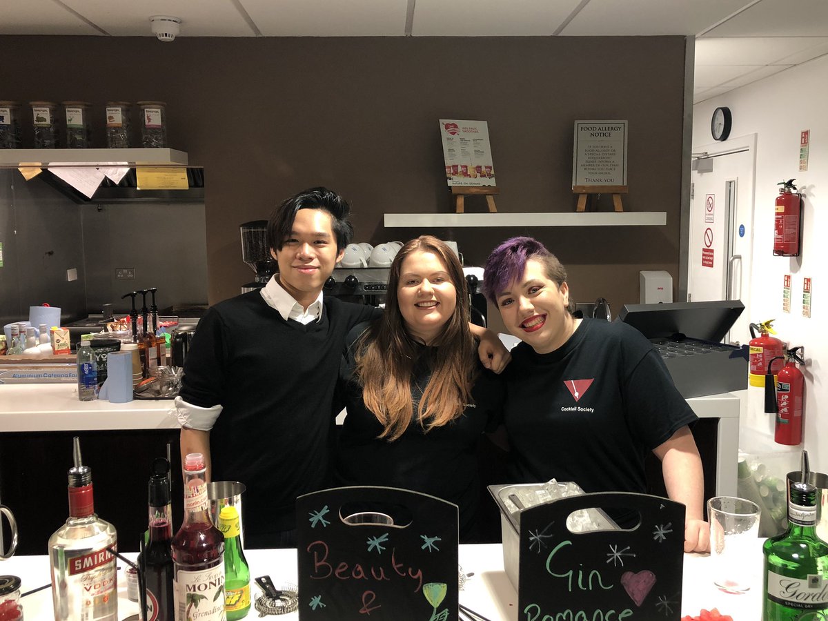dmucocktailsoc's tweet photo. Having so much fun making cocktails for tonight’s Valentines Event organised by International Society💛🍹 https://t.co/tJjdevTk3K