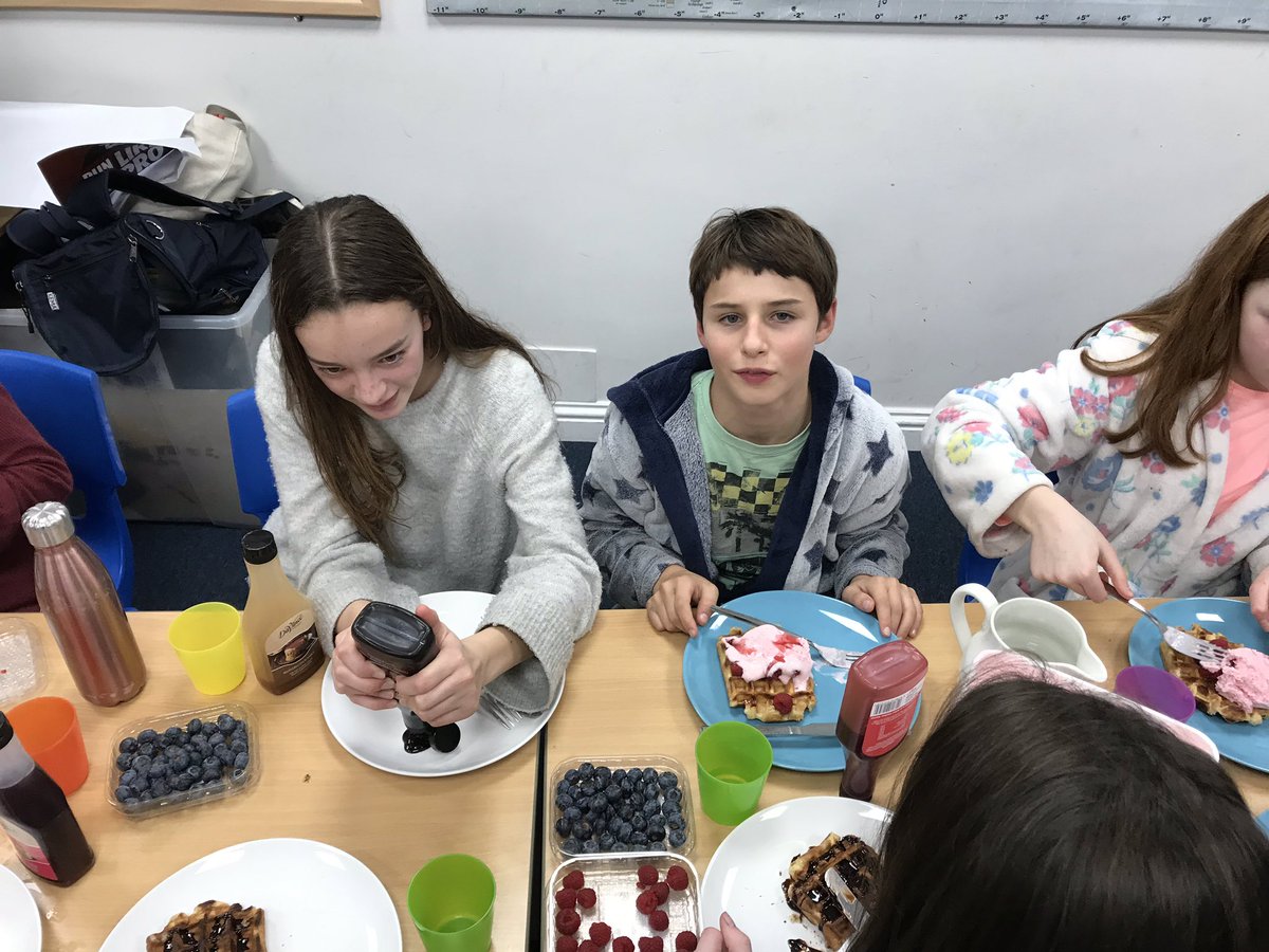 FarleighSchool's tweet photo. #puddingparty https://t.co/kyKkbKBtyy