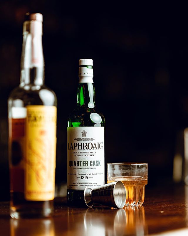 It’s a rainy Whiskey Wednesday. Enjoy our Irish Coffee at half the price while it’s raining, and half off our entire selection of whiskey starting at 7pm.
.
.
.
.
#deveresdavis #irishpub #publife #pubstyle #whiskeywednesday #irishcoffee #notyouraveragepub