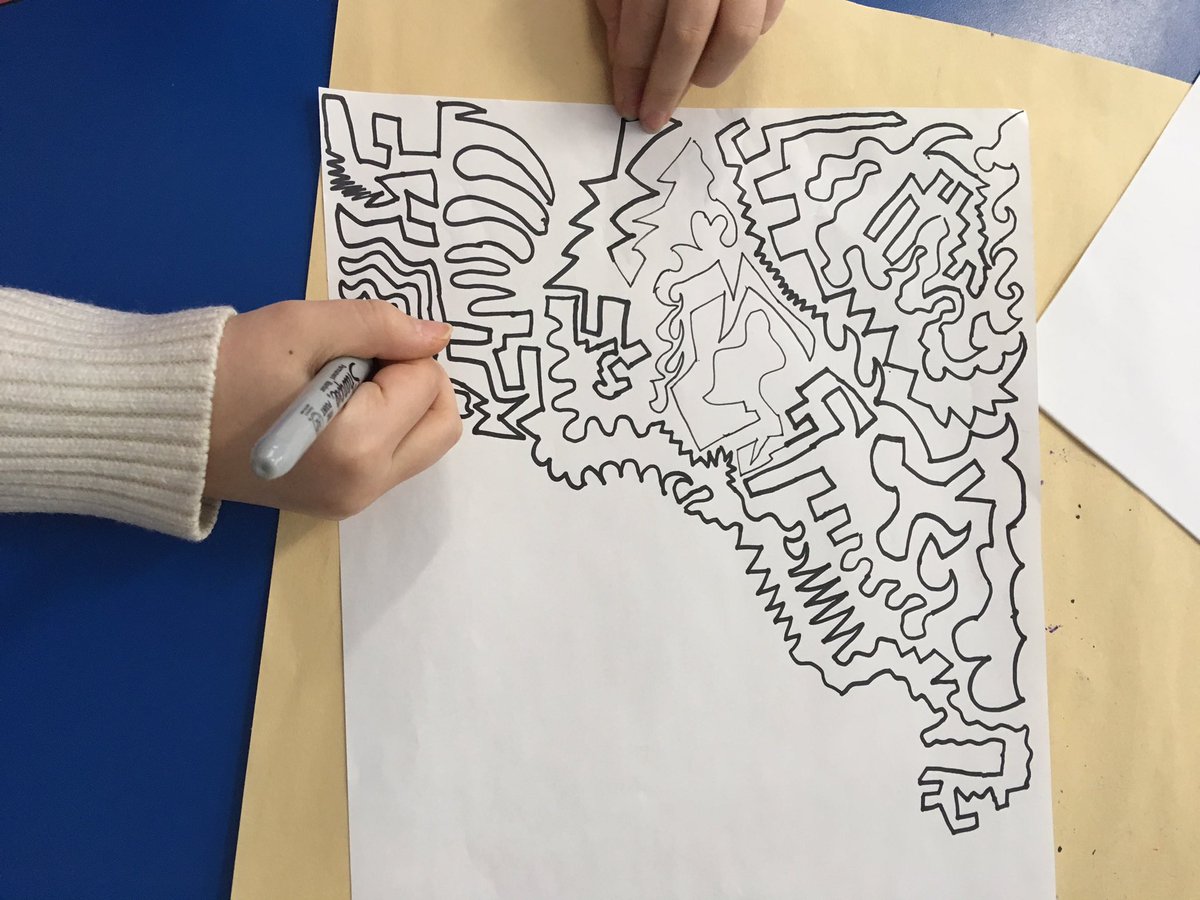 Kindie146's tweet image. We’re taking a line for a walk! Stay tuned for the finished colour masterpieces soon. #linedesign #elementsofdesign #artmatters @Minesingtweets #scdsb