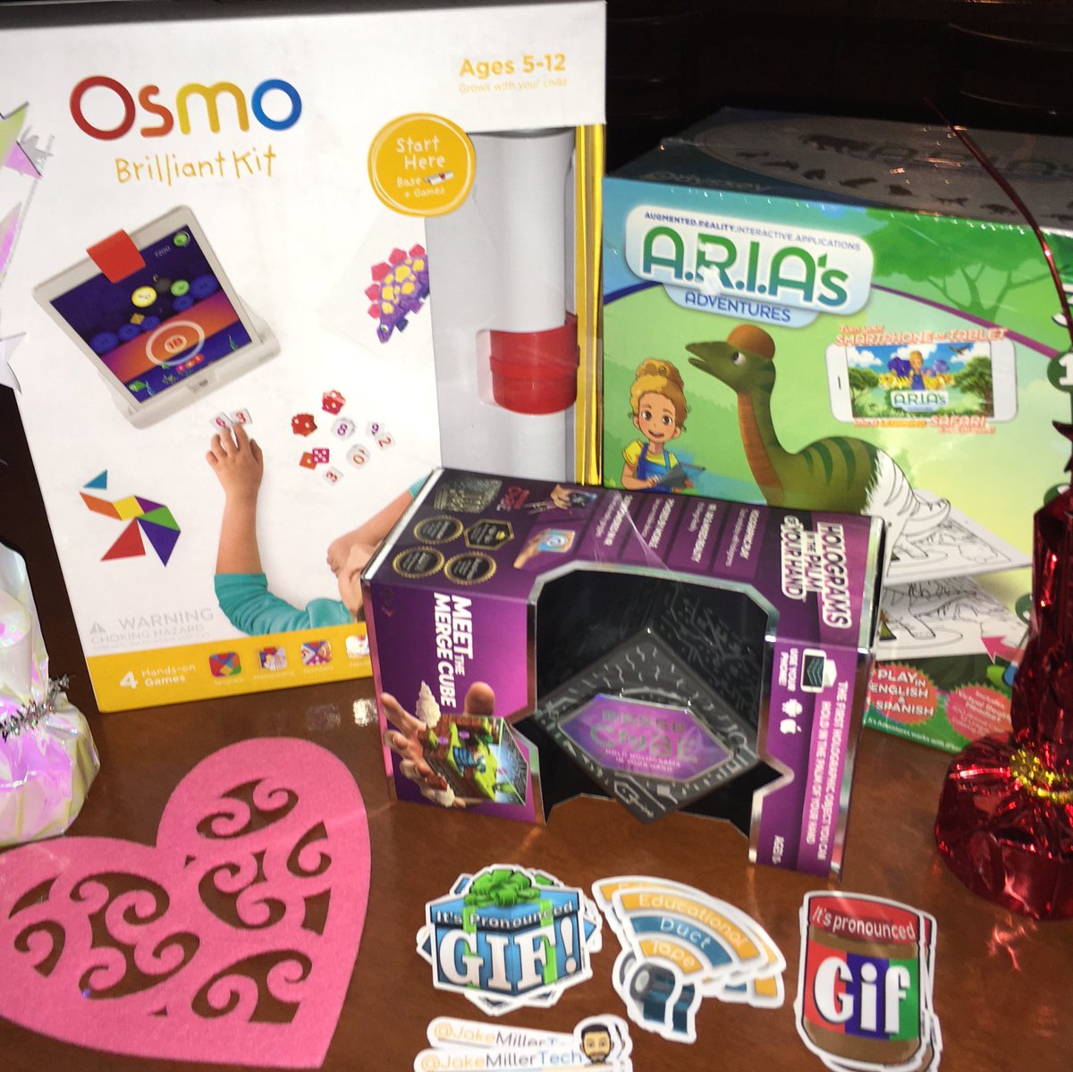 Come and try to win one of these prizes at TILO’s Meet &amp; Greet 2/13 5:30-7:30 501 Park St, Columbus, OH 43215 just a short walk from the <a href="/OhioEdTech/">OETC (Ohio Educational Technology Conference)</a> conference. Thanks <a href="/tccsapd/">Rebecca</a> <a href="/WOSU_Classroom/">WOSU Classroom</a> @WRPMEducation @AW_Create @JakeMillerTech <a href="/swtilo/">SWTILO</a> <a href="/NETILO1/">Heather Smith</a> #OETC19 #TILOtalkOETC
