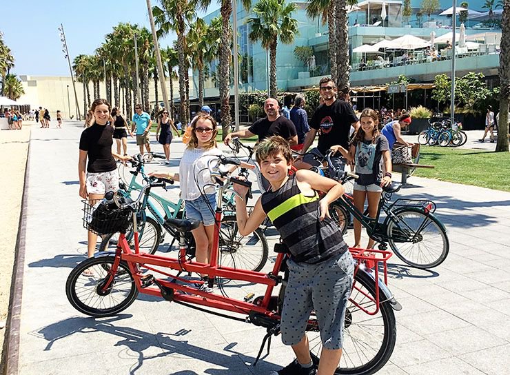 andreafellman's tweet image. What to do in Barcelona with kids! buff.ly/2WNdTnJ / #barcelona #barcelonaguide #wanderlustliving #tt #familytravel #takethekids #spain