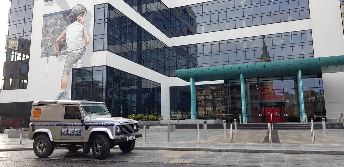 FlexistoreAbdn's tweet photo. Would you mind not climbing on our #Landrover! ๐ก๐ฆ๐ #flexistore #archive #storage #aberdeen @nuartaberdeen https://t.co/jQGHzCvFk9