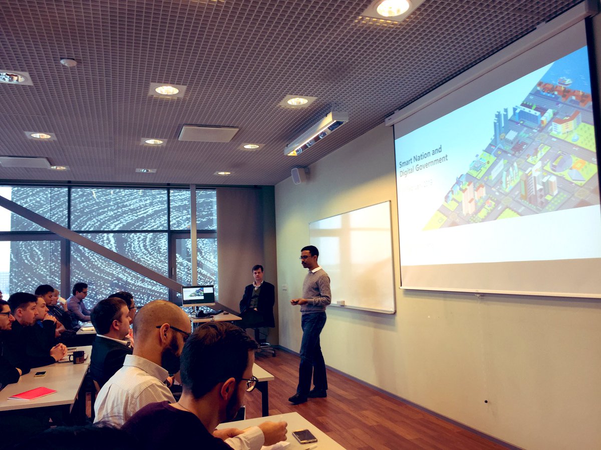 NurkseSchool's tweet photo. Aaron Maniam, our new visiting PhD Fellow, sharing his exciting professional insights on agile stability of the Singapore CS system and on how to strive towards sustainable digital transformation. https://t.co/31J9mwa9ef