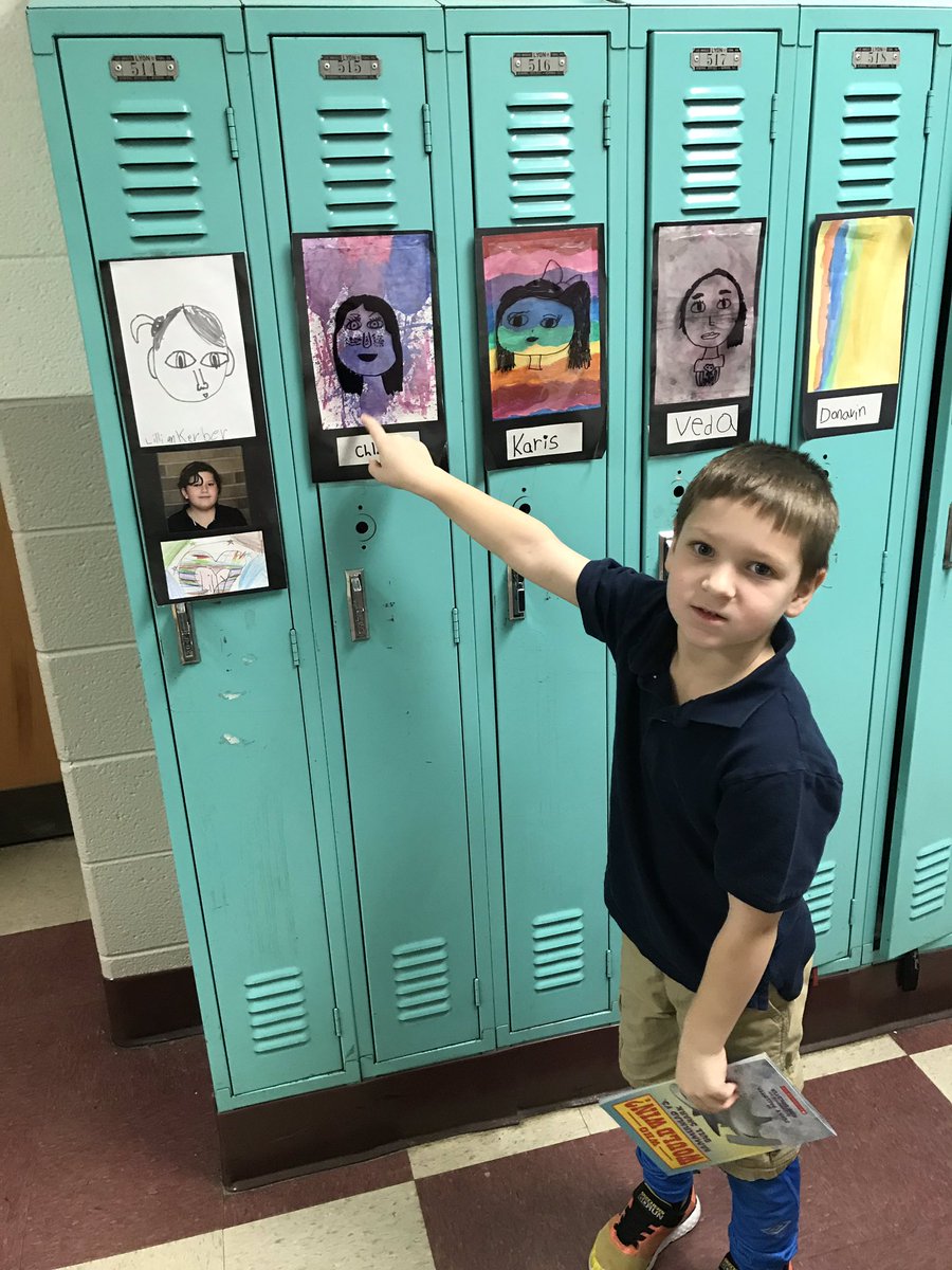 Ms_Osler's tweet photo. When we were walking through the halls today, we investigated the different shapes all around us! Math is everywhere! #blockA #BUcoe @ryanflessner https://t.co/5YCgQkjdmt