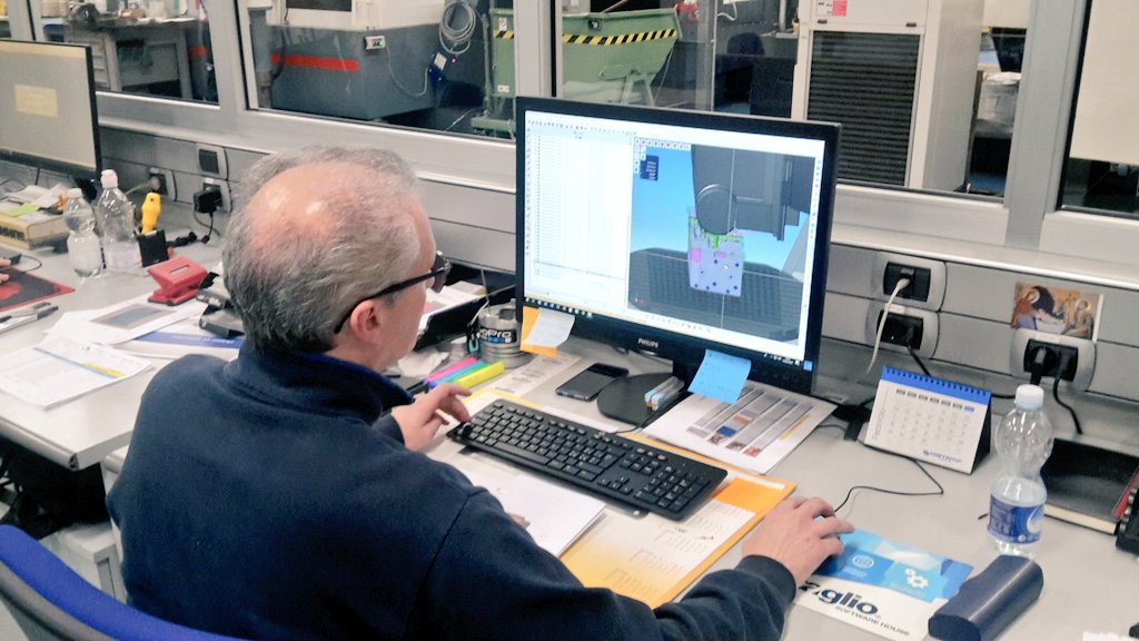 Federmeccanica's tweet photo. #Ricerca e #Innovazione al centro delle strategie #COSTAMP Efficienza ed ottimizzazione = più qualità nei processi e nei prodotti. Quando il costo è un investimento. Valorizziamo buone pratiche, guardiamo al Futuro. #ImpresaDay #Lecco https://t.co/XFZv5V2ER0