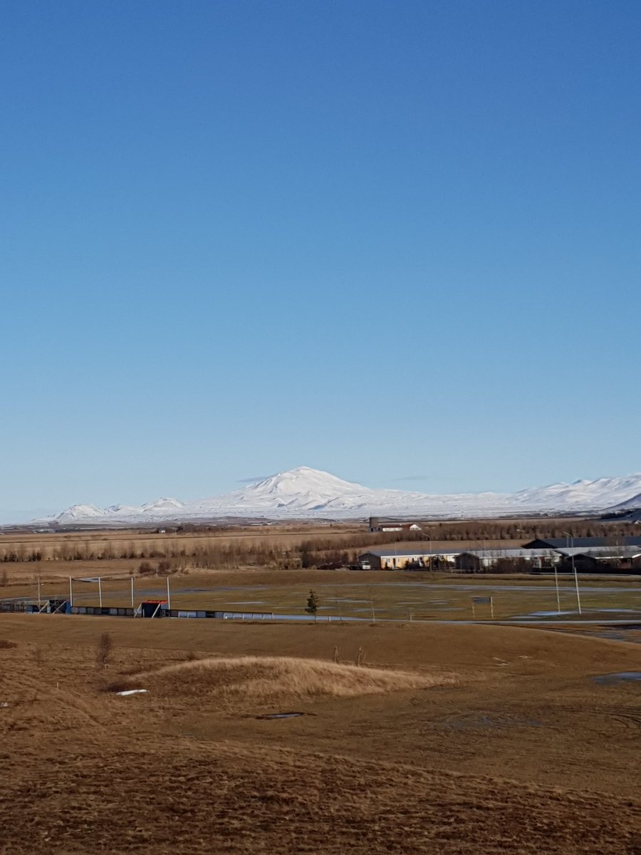 LavaCentre's tweet photo. Hekla volcano today, 326 years since the massive eruption in 1693. Ash traveled all the way to Norway.
Hekla is one of 5 volcanoes in Iceland currently preparing for an eruption.
#lavacentre #hekla #eruptioncalendar #iceland #volcanoes #observationplatform #hvolsvollur https://t.co/Bs8ZAfyrEq