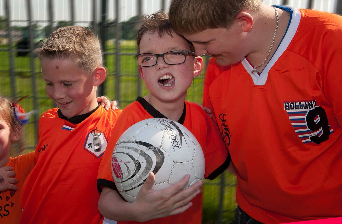 Morgenochtend bij Koffietijd vertelt onze directeur Henk-Willem Laan over ons project de Bijzondere Eredivisie. Kom alles over dit project te weten tussen 10.00 en 11.00 uur bij RTL 4. #EchteVrienden #bijzondereeredivisie #vriendenloterij #nsgk
bit.ly/2tizffg