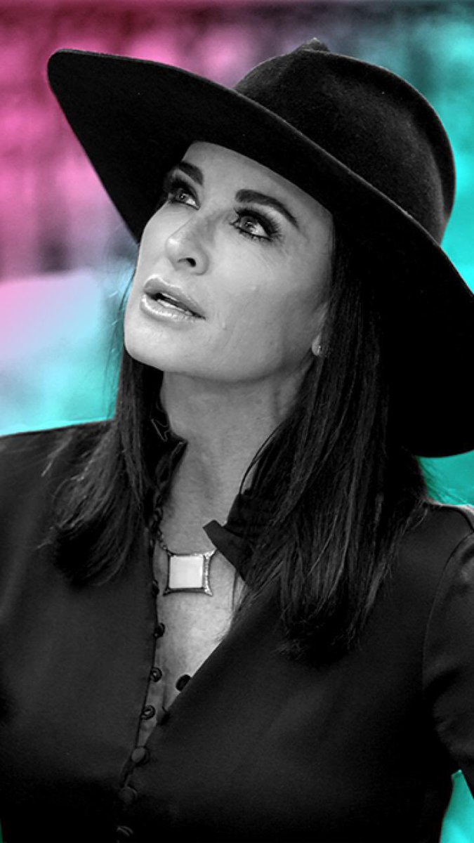 Kyle Richards On Twitter Last Night Was A Bit Confusing At Times