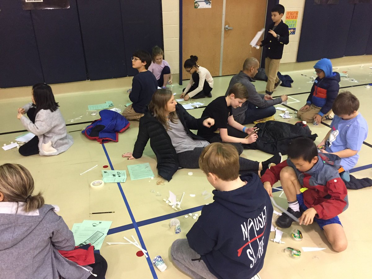 TaylorITC's tweet photo. Family STEM Night is tonight, 6:30-8! Come join us for engineering challenges, coding games, a space shuttle take-off simulation, @firstlegoleague demonstrations, and an Oobleck station run by a @GeneralsPride student! @ASFSOnline @APS_STEM @APSscience #ASFSrocks https://t.co/sQbUV3WIeZ